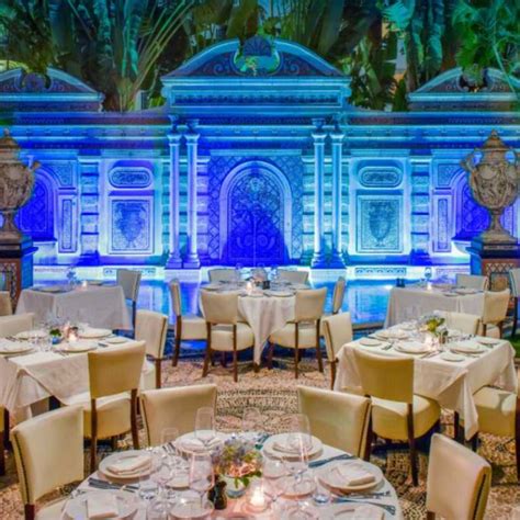 versace mansion restaurant prices